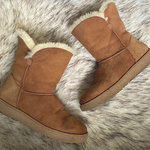 UGG Bailey Boot • Chestnut